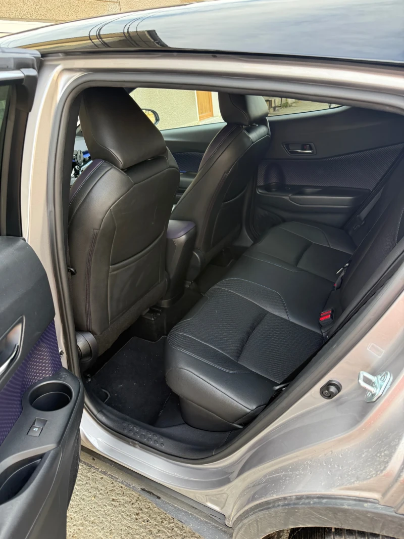 Toyota C-HR, снимка 6 - Автомобили и джипове - 52369479