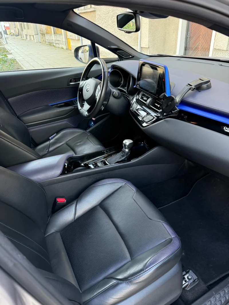 Toyota C-HR, снимка 5 - Автомобили и джипове - 52369479