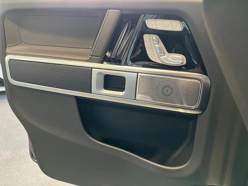 Mercedes-Benz G 450 d/4M/FACELIFT/MANUFAKTUR/BURM/SCHÖCKL/360/, снимка 6 - Автомобили и джипове - 52830338