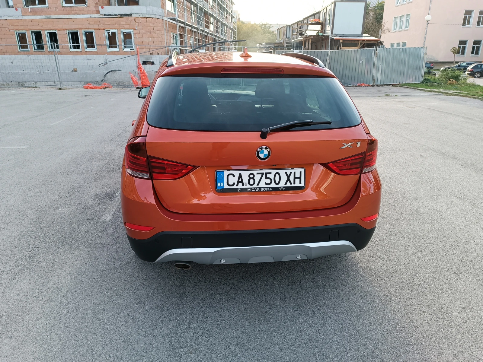 BMW X1 X Drive 18D - изображение 5