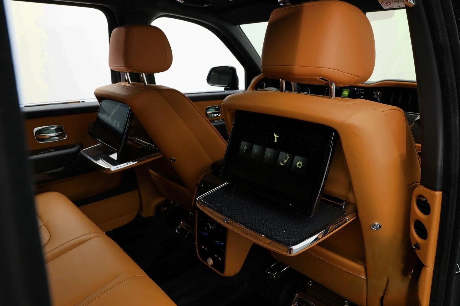 Rolls-Royce Cullinan SERIES II BLACK BADGE | Mobile.bg   16