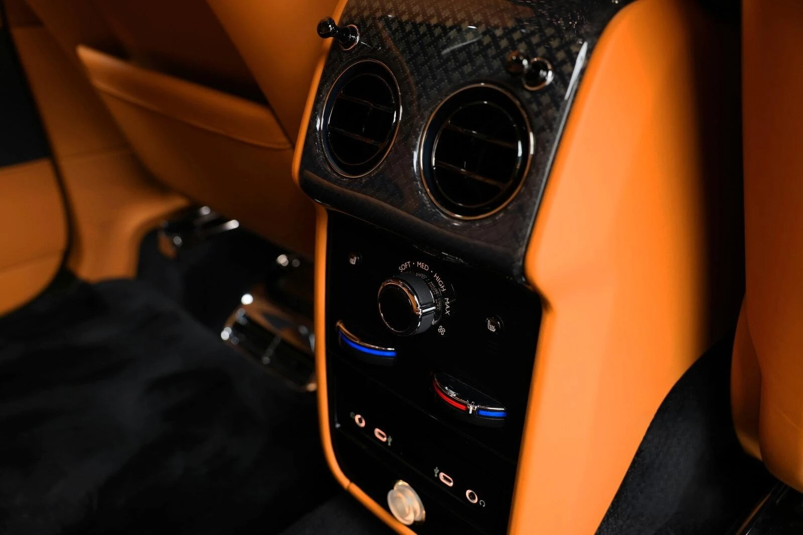 Rolls-Royce Cullinan SERIES II BLACK BADGE | Mobile.bg   17