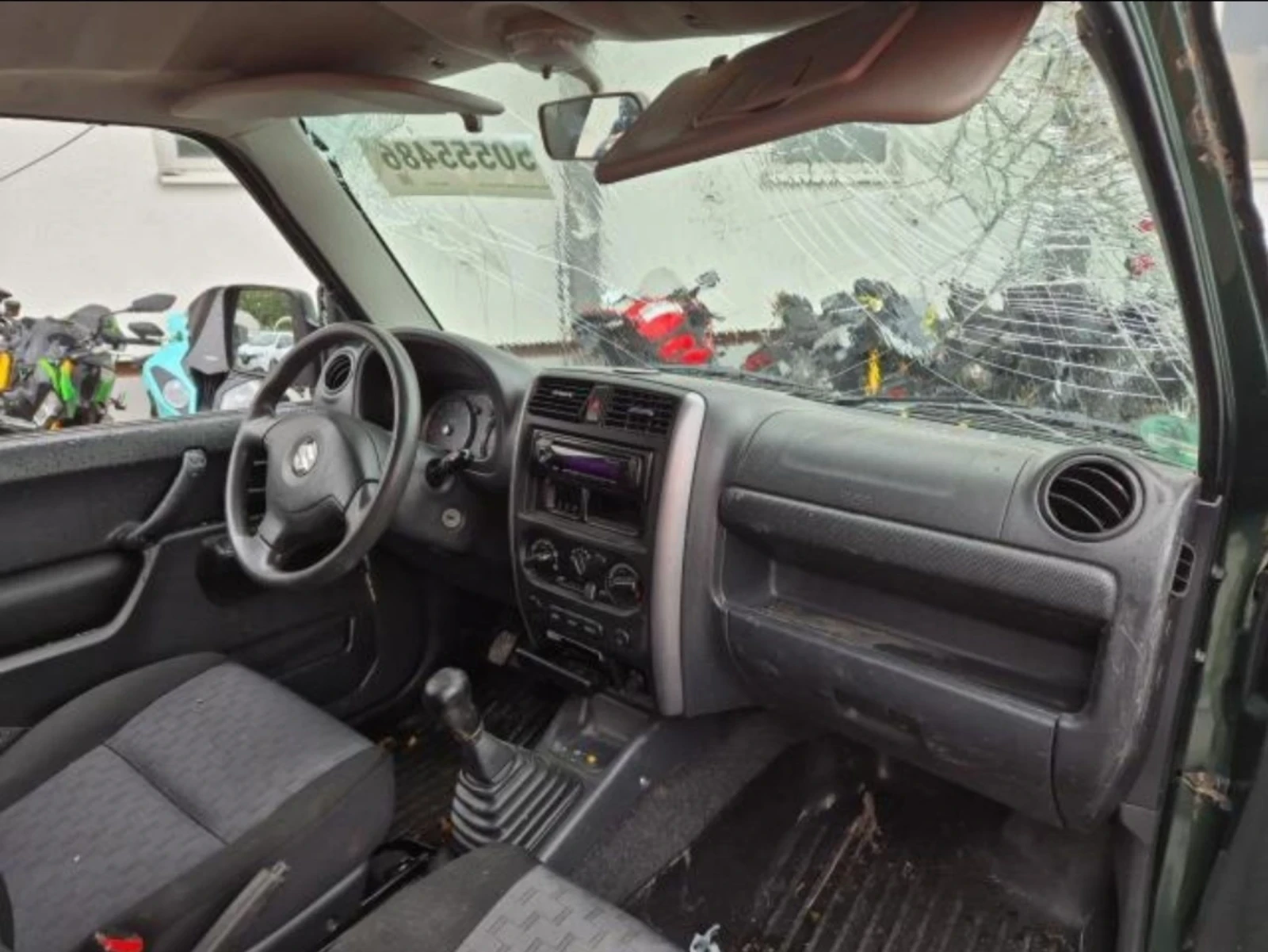Suzuki Jimny 1.3i - изображение 8