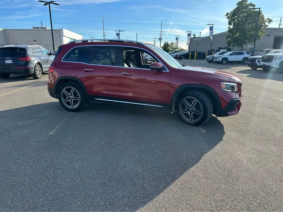 Mercedes-Benz GLB 250 4MATIC * * CARFAX * * АВТО КРЕДИТ * *  - изображение 4