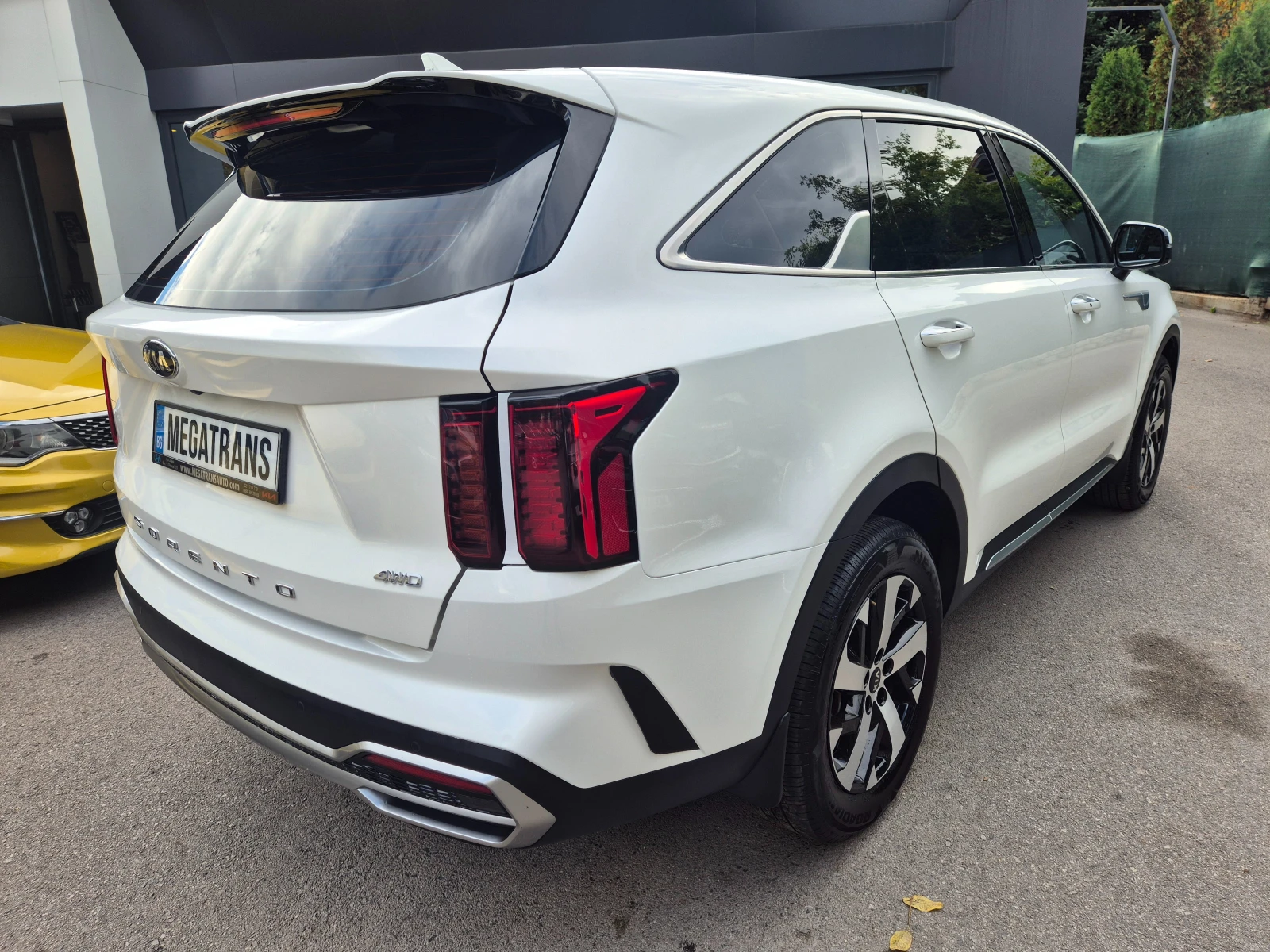 Kia Sorento 2.2 CRDI 4X4 - изображение 4