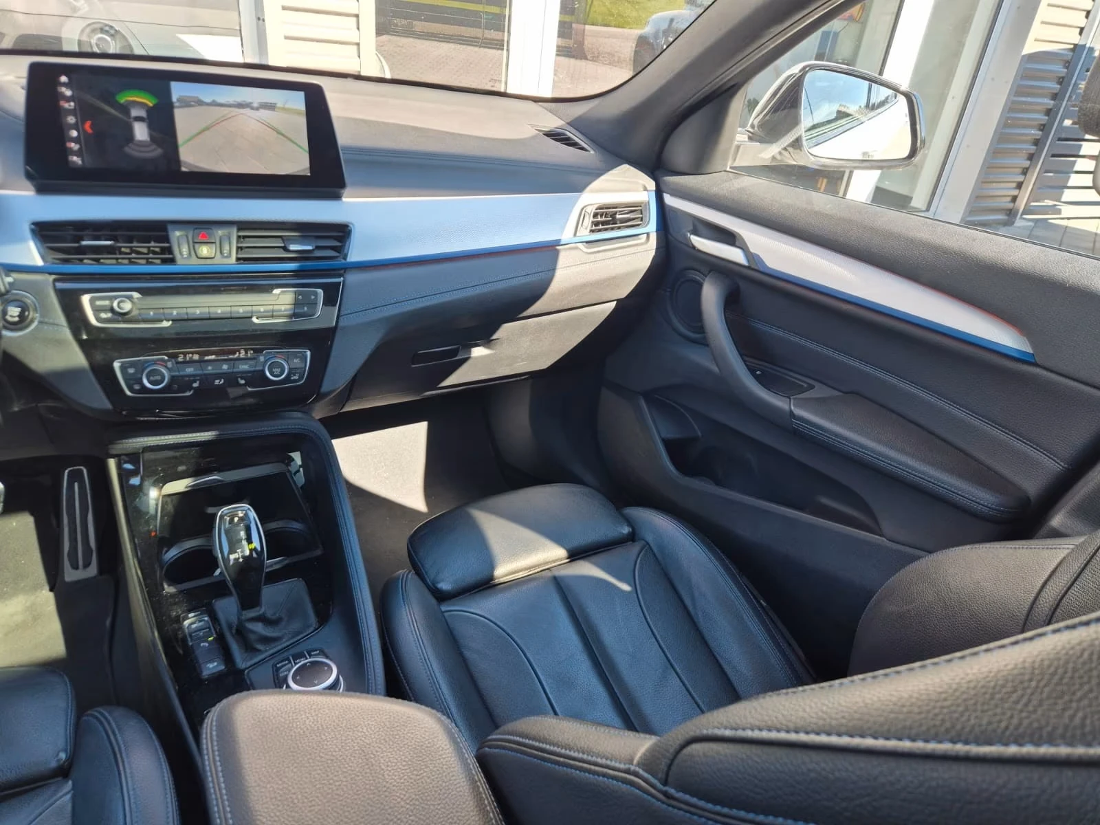 BMW X2 xDrive 18 d M Sport PANO HuD NaviPlus AHK #iCarbg | Mobile.bg   11