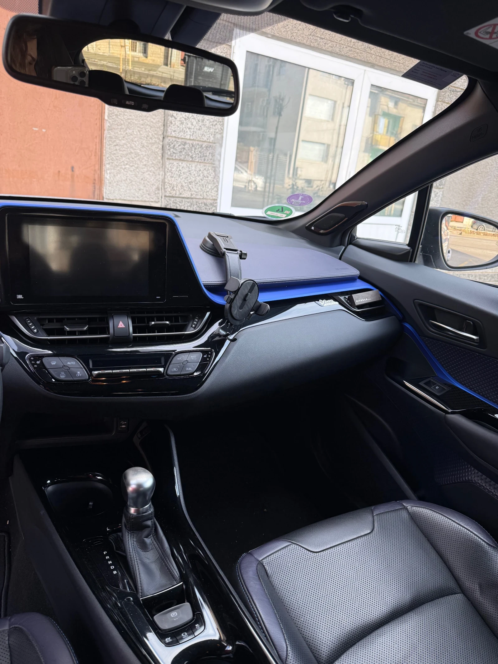 Toyota C-HR  - изображение 8