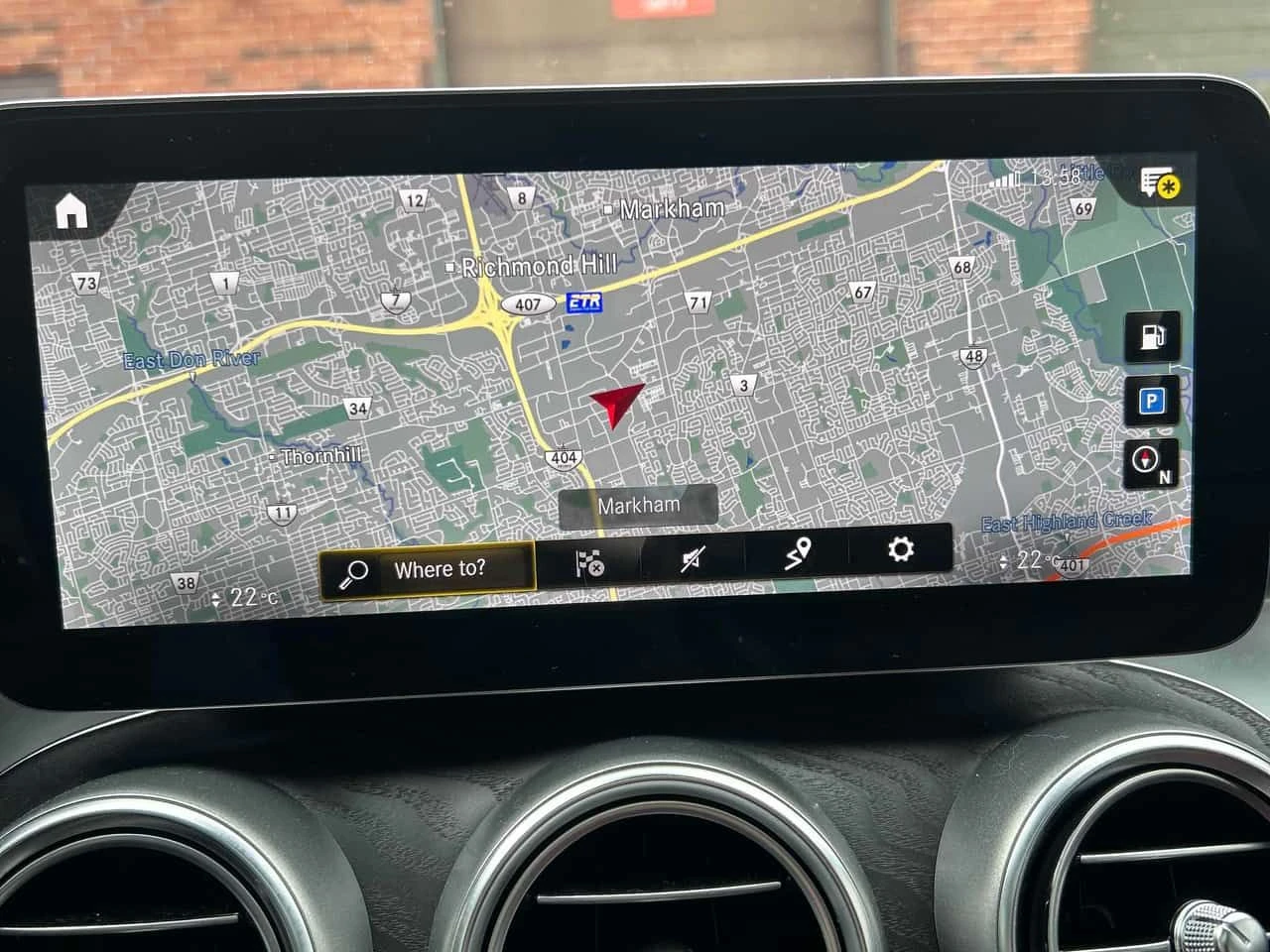 Mercedes-Benz GLC 300 ШИБИДАХ/360 КАМЕРИ/AMBIENT, снимка 11 - Автомобили и джипове - 54011431