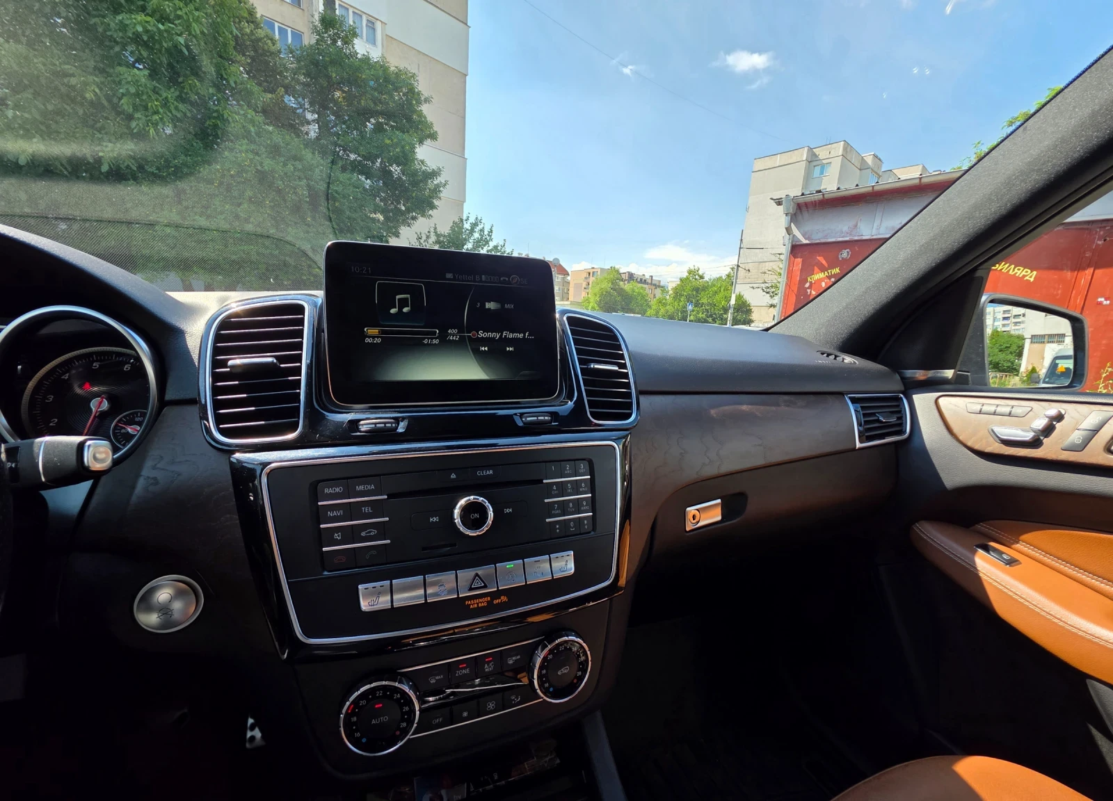 Mercedes-Benz GLE 400, снимка 10 - Автомобили и джипове - 55238334