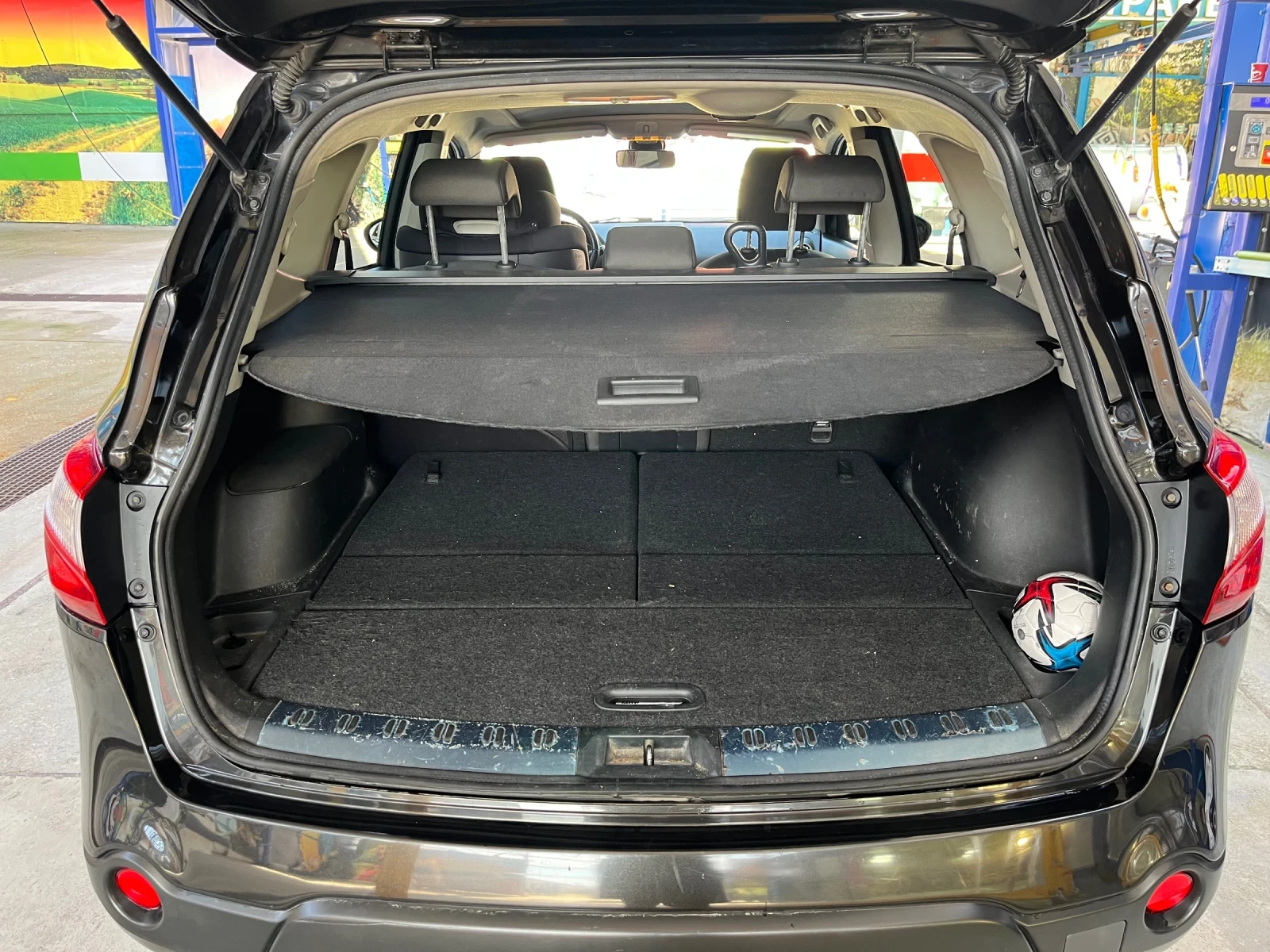 Nissan Qashqai, снимка 12 - Автомобили и джипове - 55789739