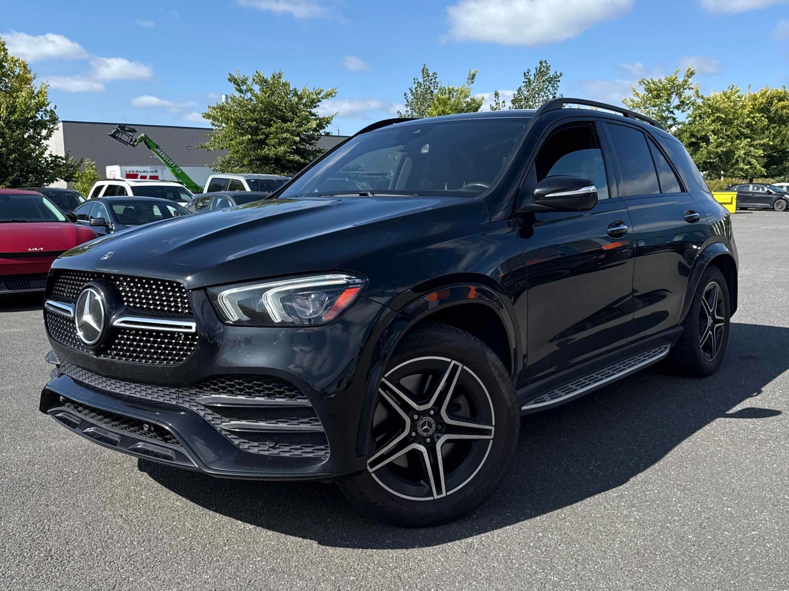 Mercedes-Benz GLE 450 AMG /Distronic/Burmester/360/Hud/Carfax/Автокредит, снимка 15 - Автомобили и джипове - 56056747
