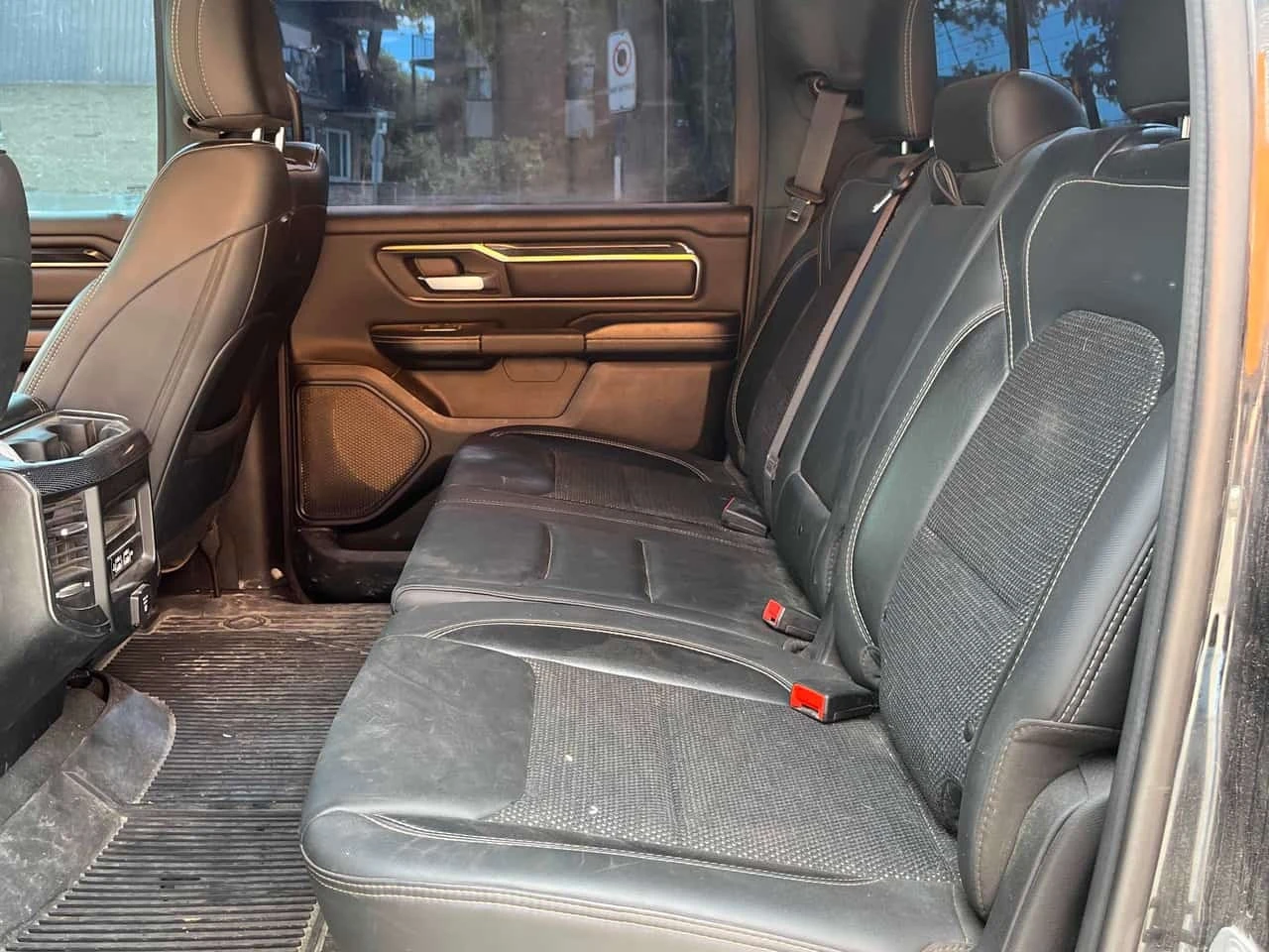 Dodge RAM 1500 * Sport 4x4 Crew Cab 5'7" Box * CARFAX * О, снимка 15 - Автомобили и джипове - 56253186