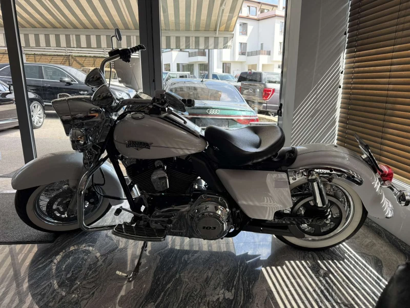 Harley-Davidson Touring  ROAD KING FLHRCI, снимка 2 - Мотоциклети и мототехника - 51385847