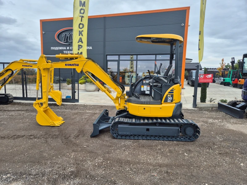 Багер Komatsu PC3OMR / 3 тона / РЕАЛНА ГОДИНА И ЧАСОВЕ / НАЛИЧЕН, снимка 2 - Индустриална техника - 52309192