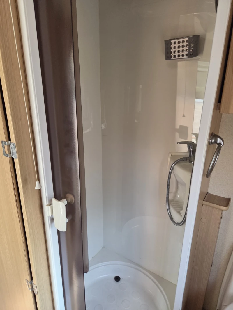 Каравана ABI ABBEY  VOGUE 460, снимка 13 - Каравани и кемпери - 51357676