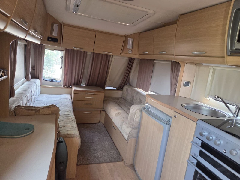 Каравана ABI ABBEY  VOGUE 460, снимка 6 - Каравани и кемпери - 51357676