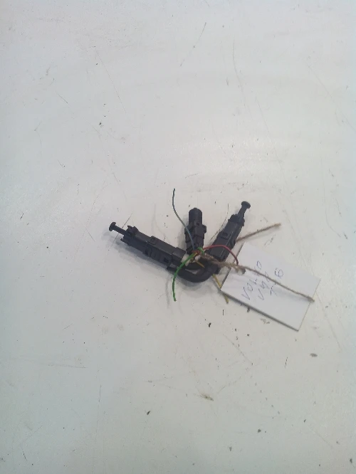 стоп машинка за Волво В40 (1)