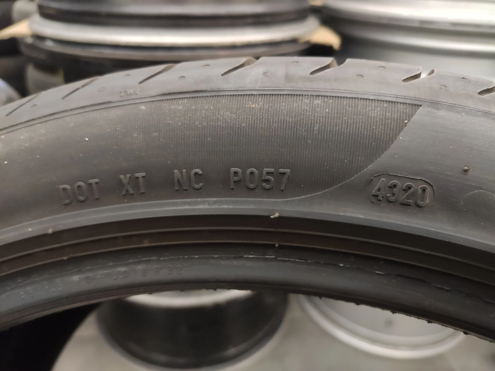  265/40R21 | Mobile.bg   13