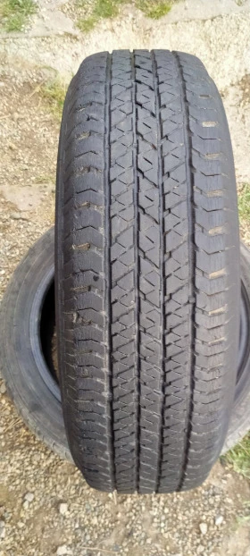 Гуми Всесезонни 205/70R15, снимка 1 - Гуми и джанти - 45253359