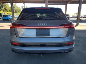 Audi E-Tron * quattro Premium Plus * CARFAX * БЕЗ ПЪРВОНАЧАЛНА, снимка 6