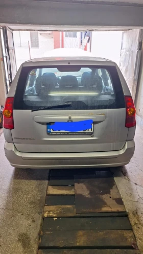  Mitsubishi Space sta...