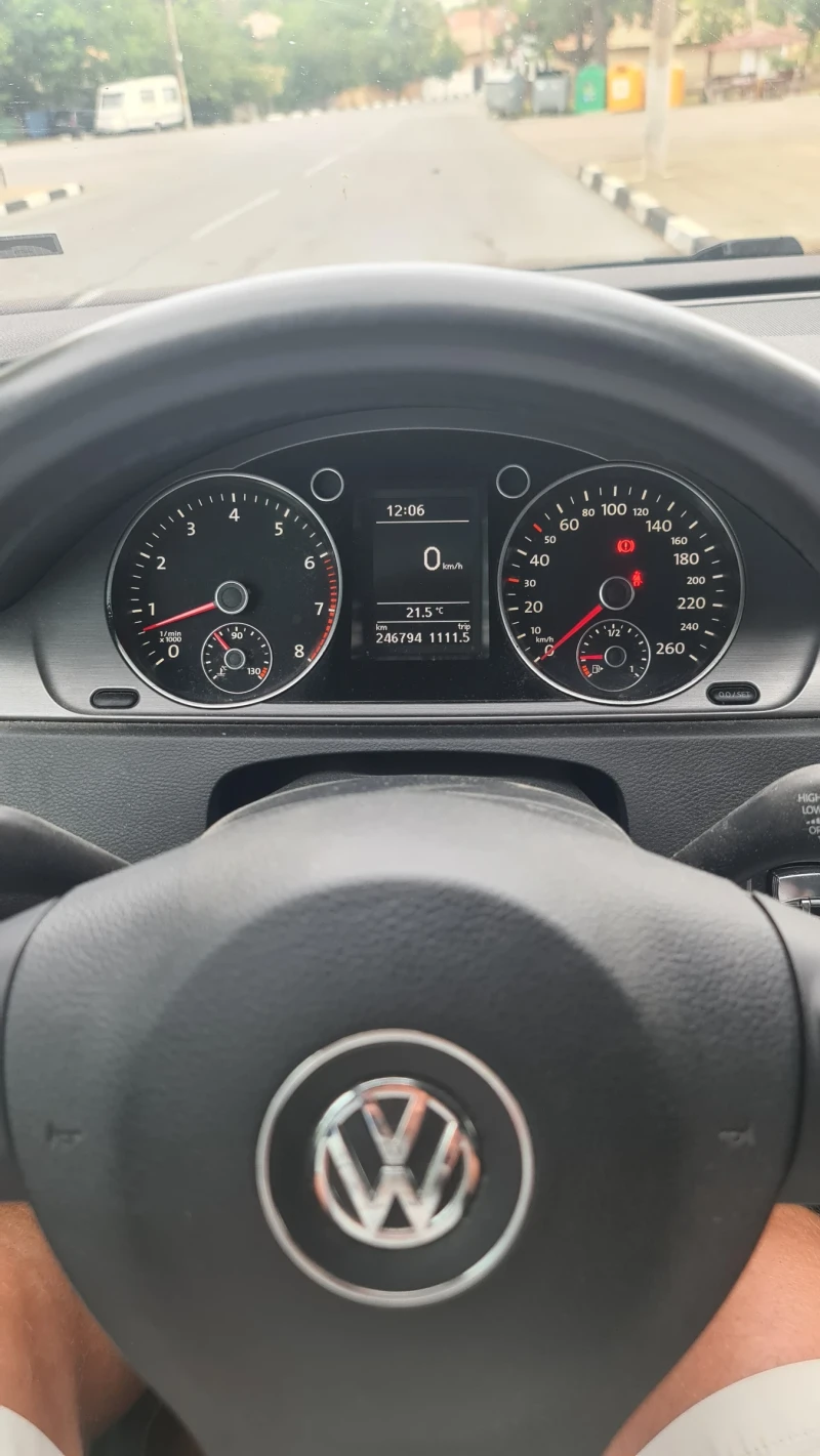 VW Passat, снимка 7 - Автомобили и джипове - 47076256