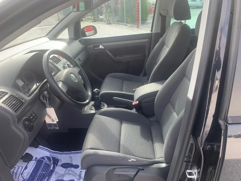 VW Touran 1.9TDI, снимка 10 - Автомобили и джипове - 47616584