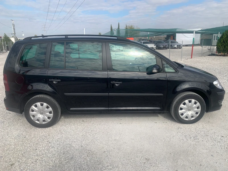 VW Touran 1.9TDI, снимка 5 - Автомобили и джипове - 47616584