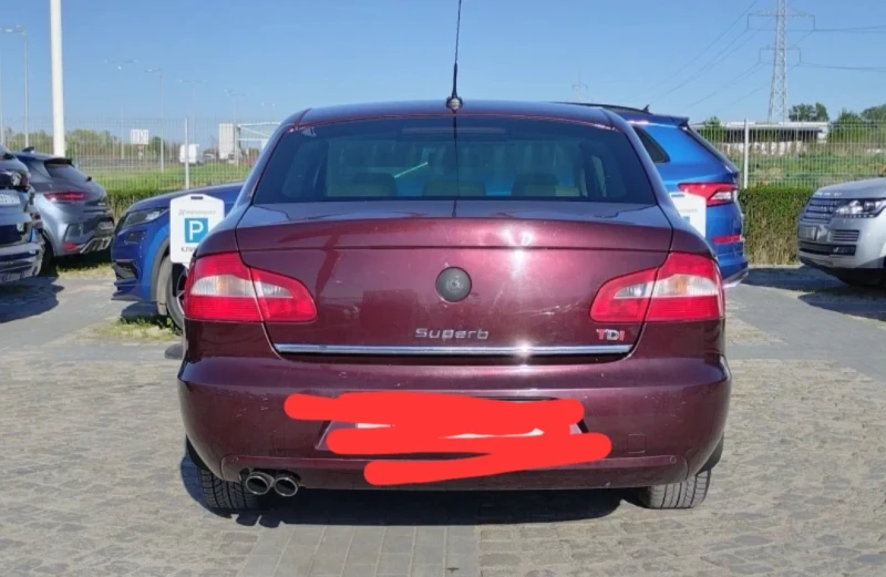 Skoda Superb, снимка 6 - Автомобили и джипове - 48398635