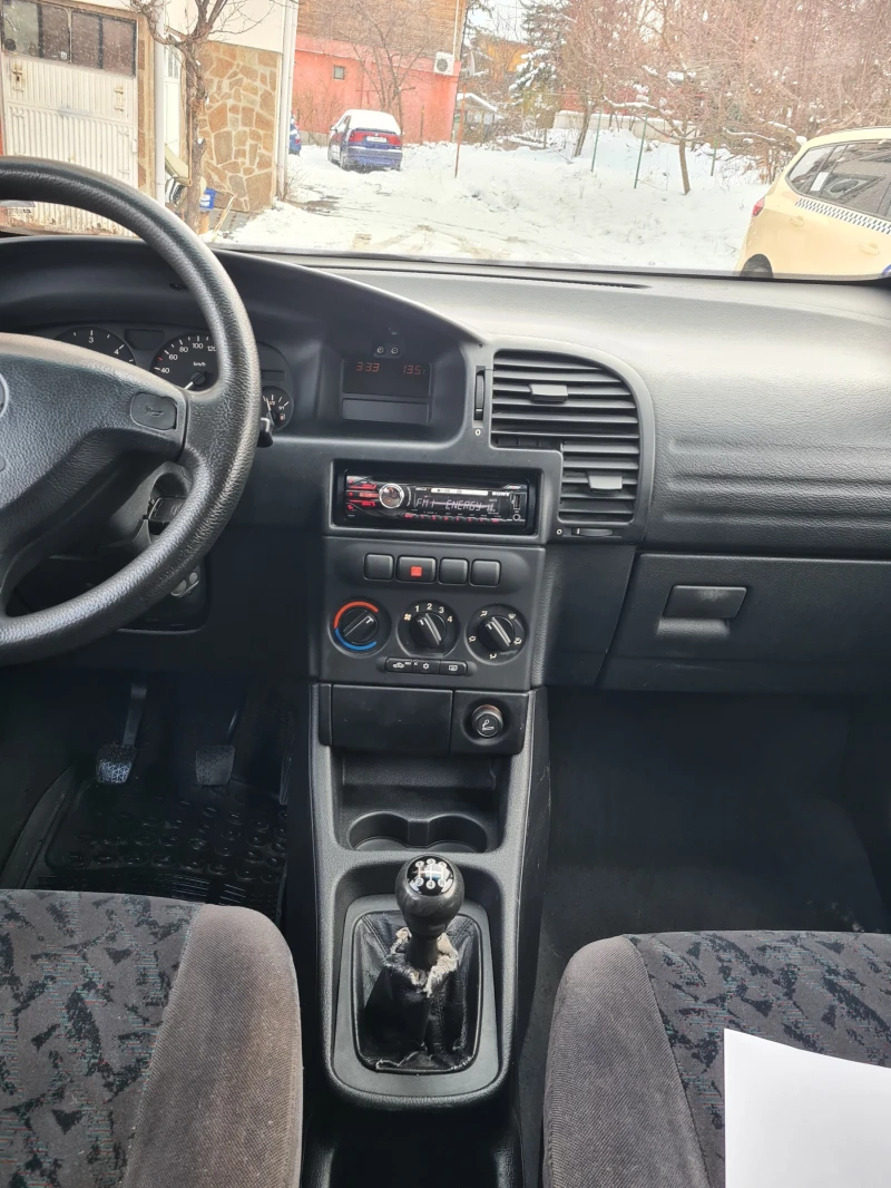 Opel Zafira 2.2 DTL, снимка 8 - Автомобили и джипове - 48677689