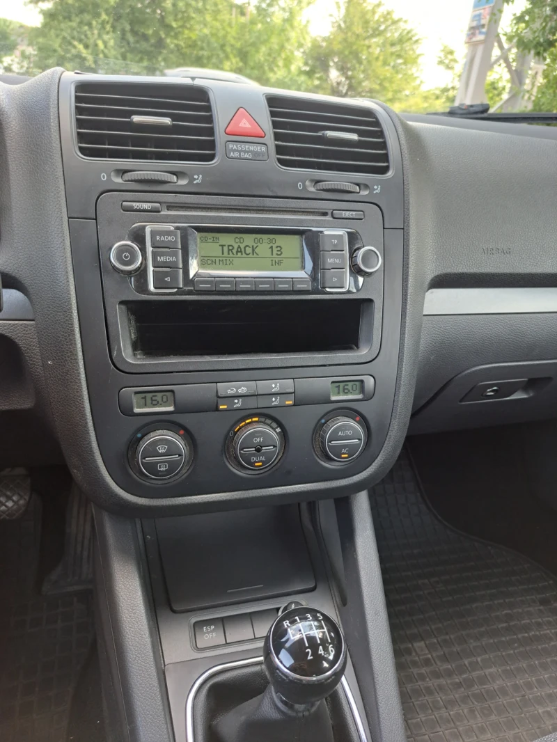 VW Golf Variant 1.9 TDI 105 к.с., снимка 9 - Автомобили и джипове - 50954258