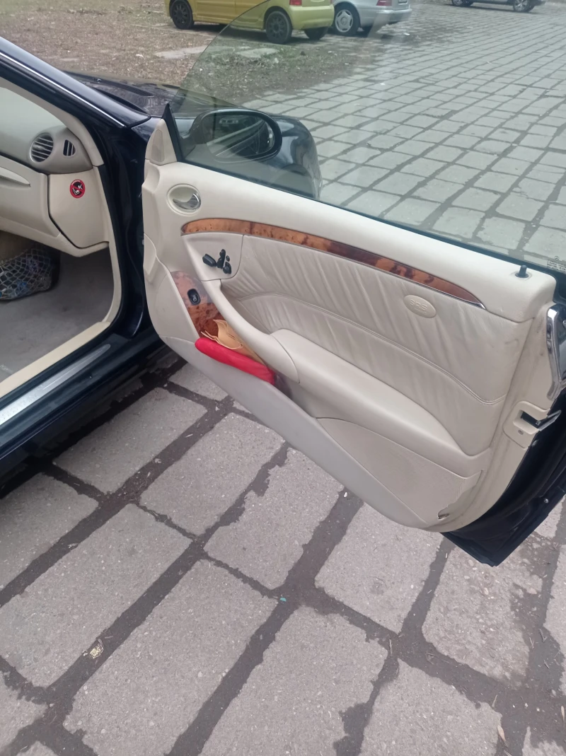 Mercedes-Benz CLK CLK 320, снимка 8 - Автомобили и джипове - 51353061