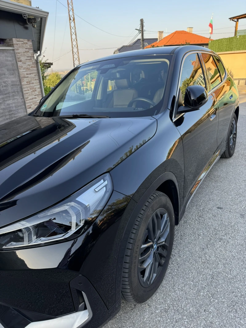 BMW iX1, снимка 13 - Автомобили и джипове - 52580064