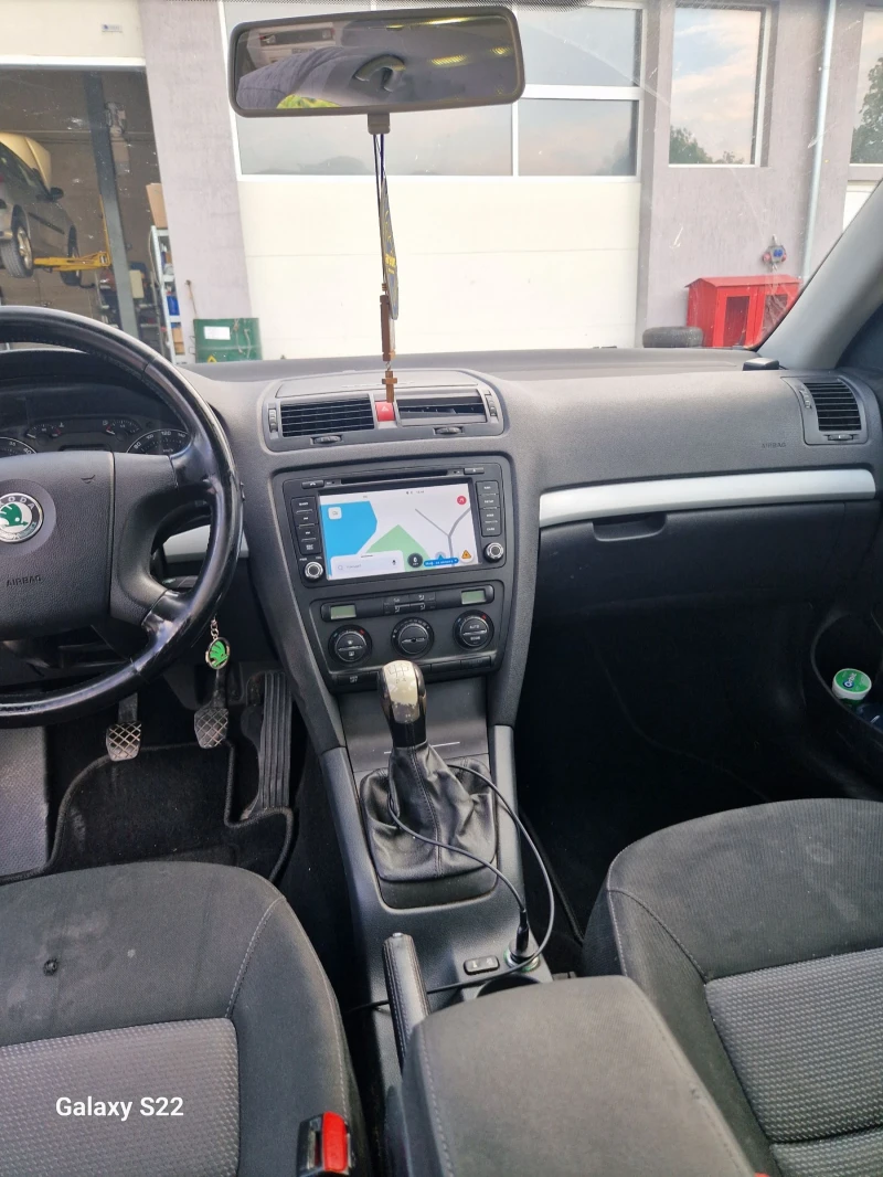 Skoda Octavia, снимка 8 - Автомобили и джипове - 51669931