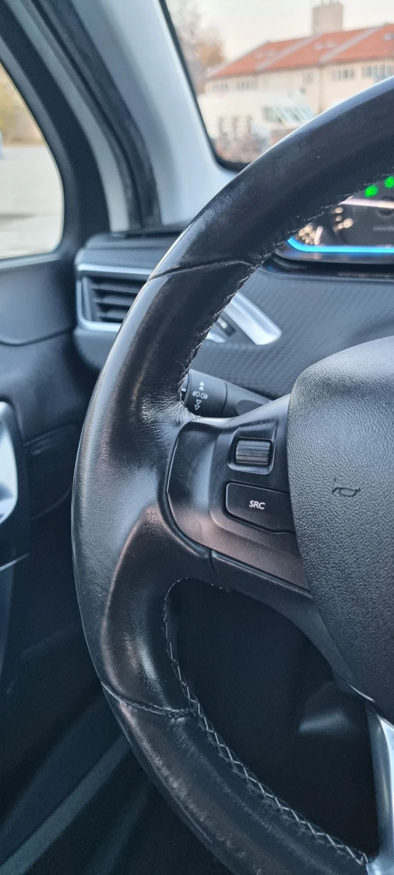 Peugeot 2008 1.6 e-HDI Crossway, снимка 9 - Автомобили и джипове - 52424936