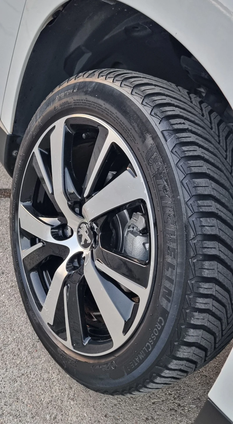 Peugeot 2008 1.6 e-HDI Crossway, снимка 13 - Автомобили и джипове - 52424936