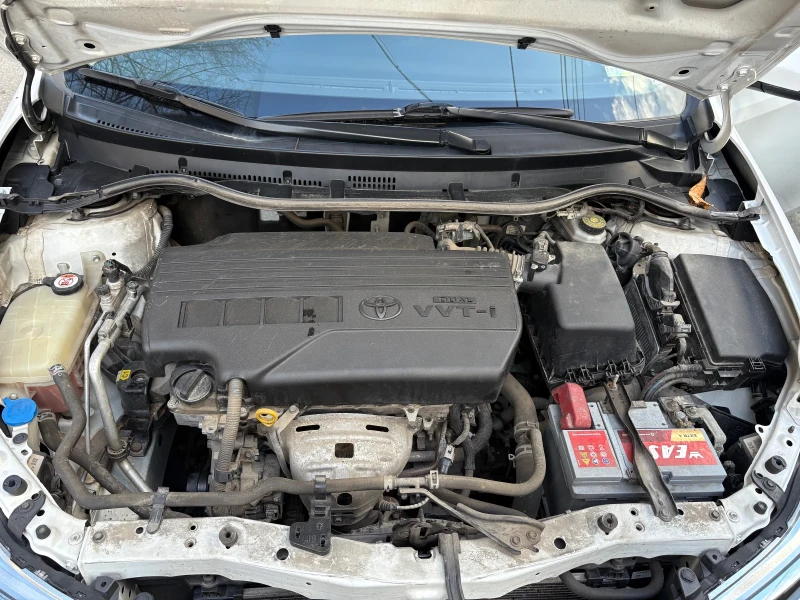Toyota Auris, снимка 7 - Автомобили и джипове - 52448633