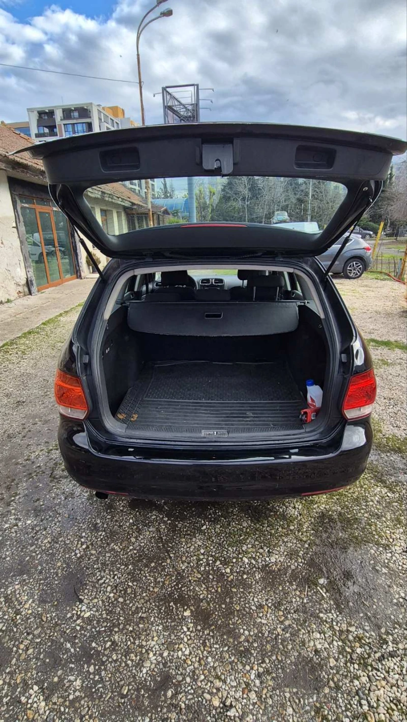 VW Golf 1.6 DIESEL, снимка 16 - Автомобили и джипове - 52919978