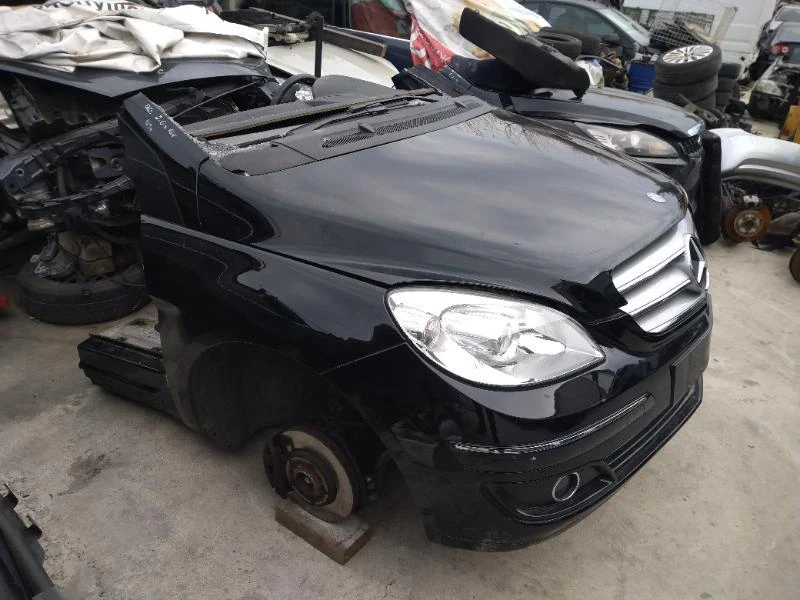 Mercedes-Benz B 180 2.0 CDI, снимка 2 - Автомобили и джипове - 32058332