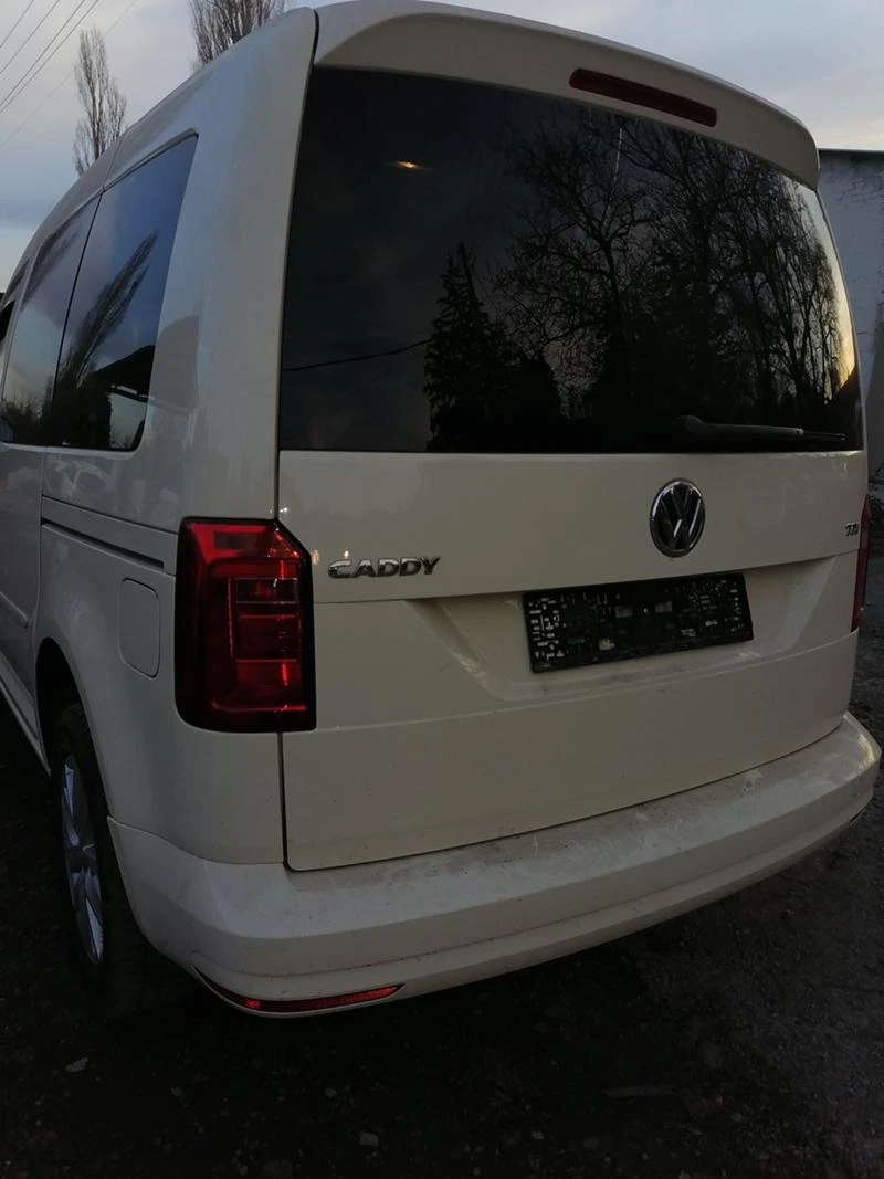 VW Caddy 2.0TDI, снимка 5 - Автомобили и джипове - 34318604