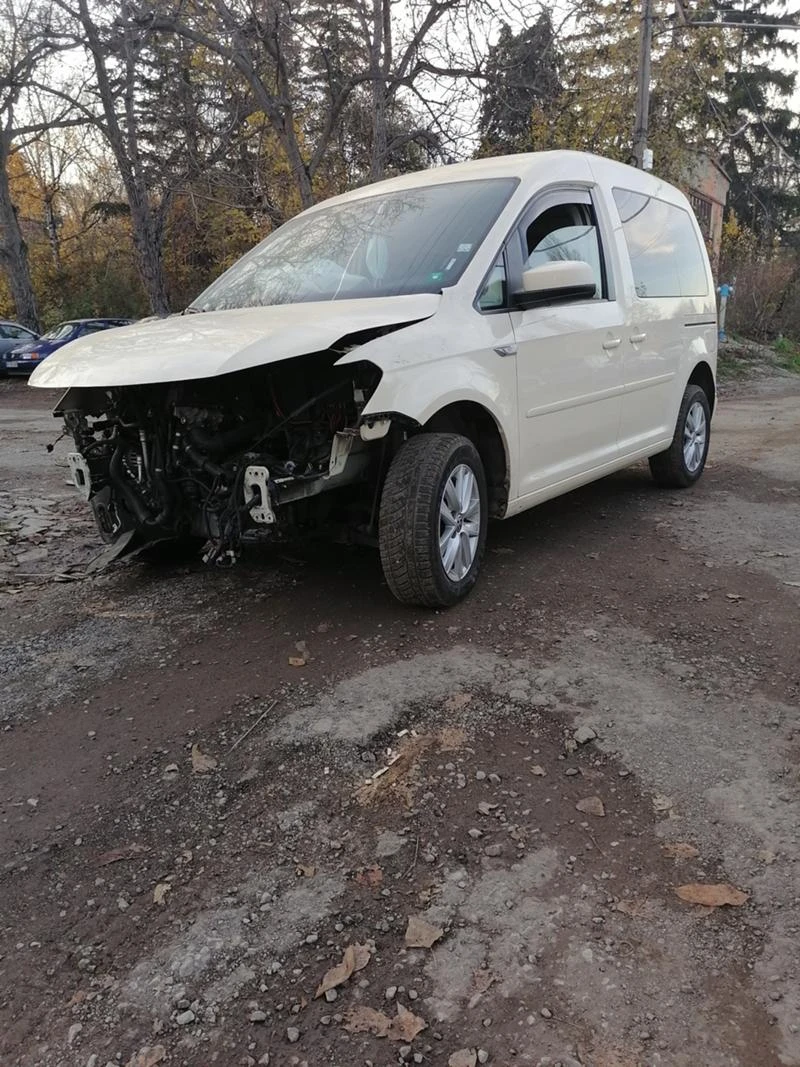 VW Caddy 2.0TDI, снимка 3 - Автомобили и джипове - 34318604