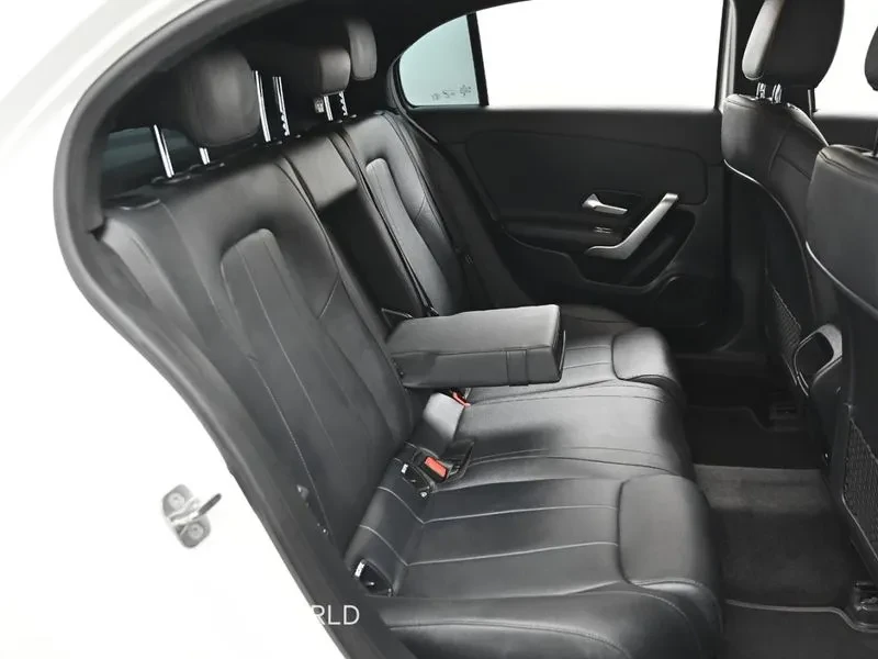 Mercedes-Benz 220 Hatchback | Mobile.bg � ����������� 12