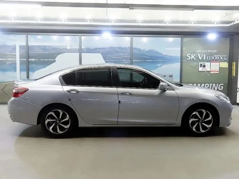 Honda Accord, снимка 6 - Автомобили и джипове - 56688122