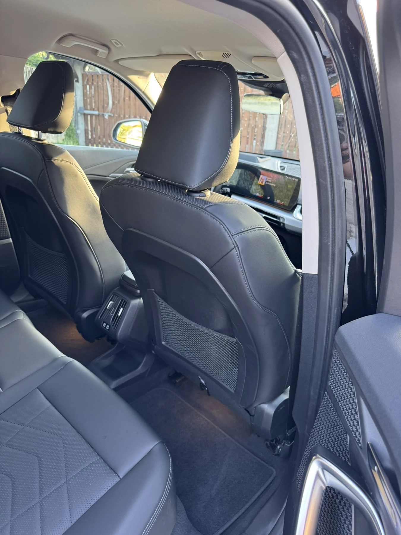 BMW iX1 | Mobile.bg   9