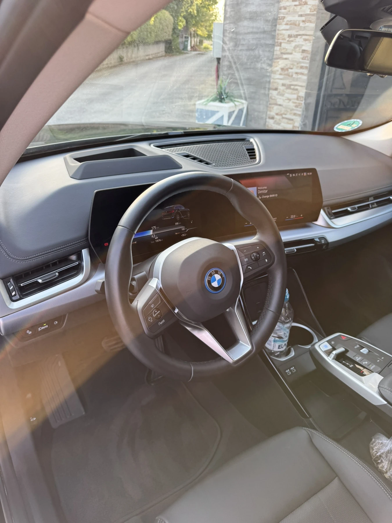 BMW iX1 | Mobile.bg   12