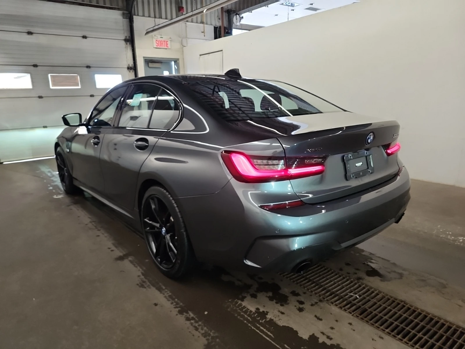 BMW 330 e* CARFAX* ОПЦИЯ ЗА ФИНАНСИРАНЕ*  - изображение 4