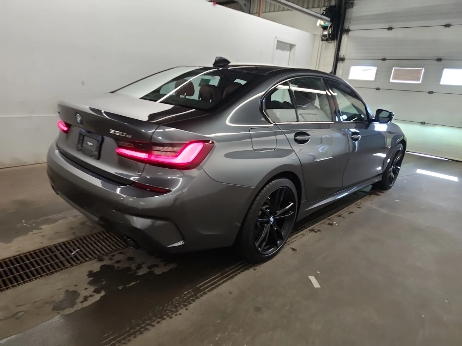 BMW 330 e* CARFAX* ОПЦИЯ ЗА ФИНАНСИРАНЕ*  - изображение 6
