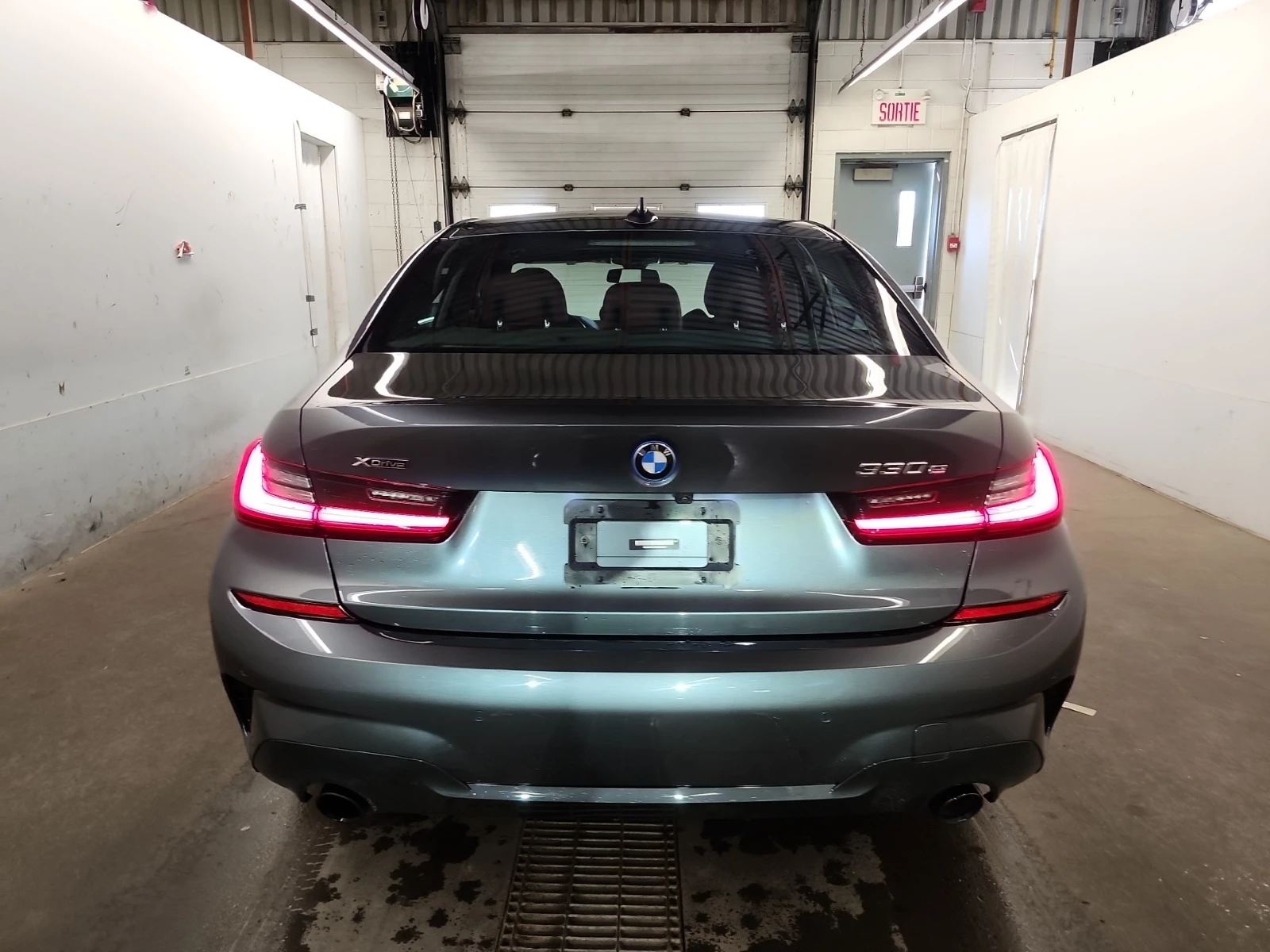 BMW 330 e* CARFAX* ОПЦИЯ ЗА ФИНАНСИРАНЕ*  - изображение 5