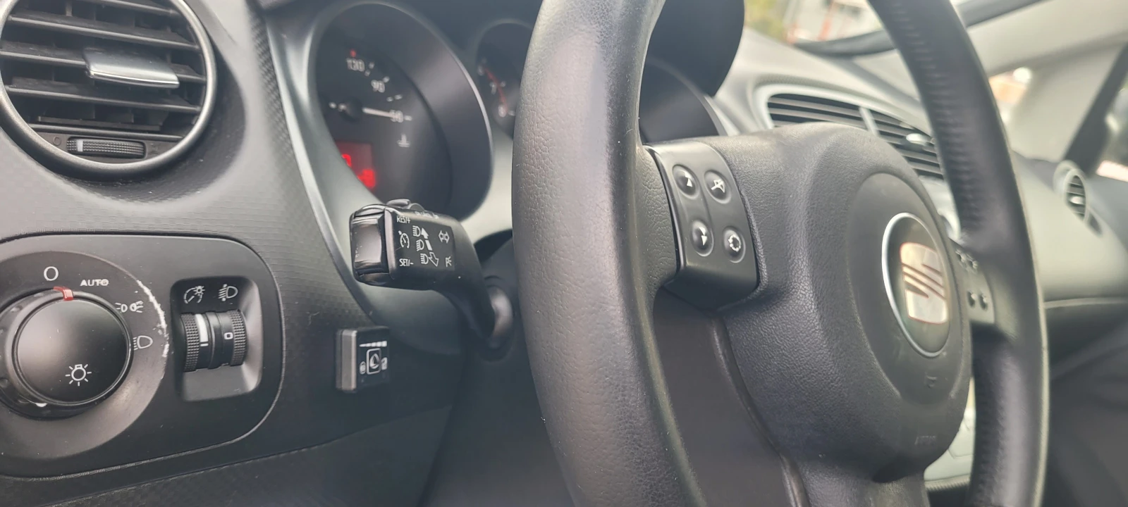 Seat Altea XL 1.6 GAS 102k.c. - изображение 9