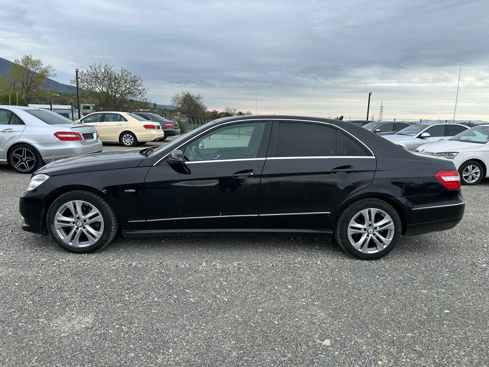 Mercedes-Benz E 220 AVANTGARDE* 2.2CDI* 170�.�* ����* ��������� | Mobile.bg � ����������� 7
